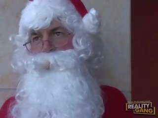 性交 制服 成人 视频 上 圣诞