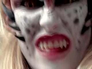 Kat herlo succubus demon cochon film scène répétition g-mix