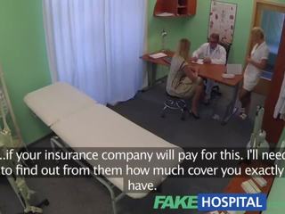 Fakehospital medicin människa accepts flörtig russians fittor som betalning