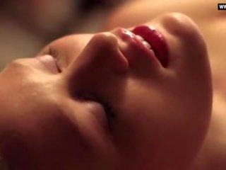 Ашли hinshaw - топлес голям бомби, стриптийз & онанизъм възрастен видео сцени - за череша (2012)