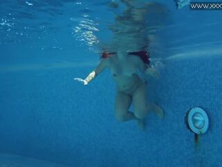 ديانا rius خيالي صغيرتي الاباحية تحت الماء